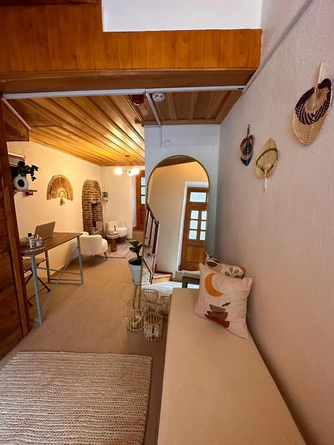 Hanole Guest House Ayvalı