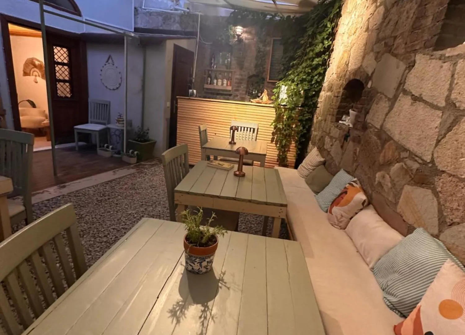 Hanole Guest House Ayvalı ホテル